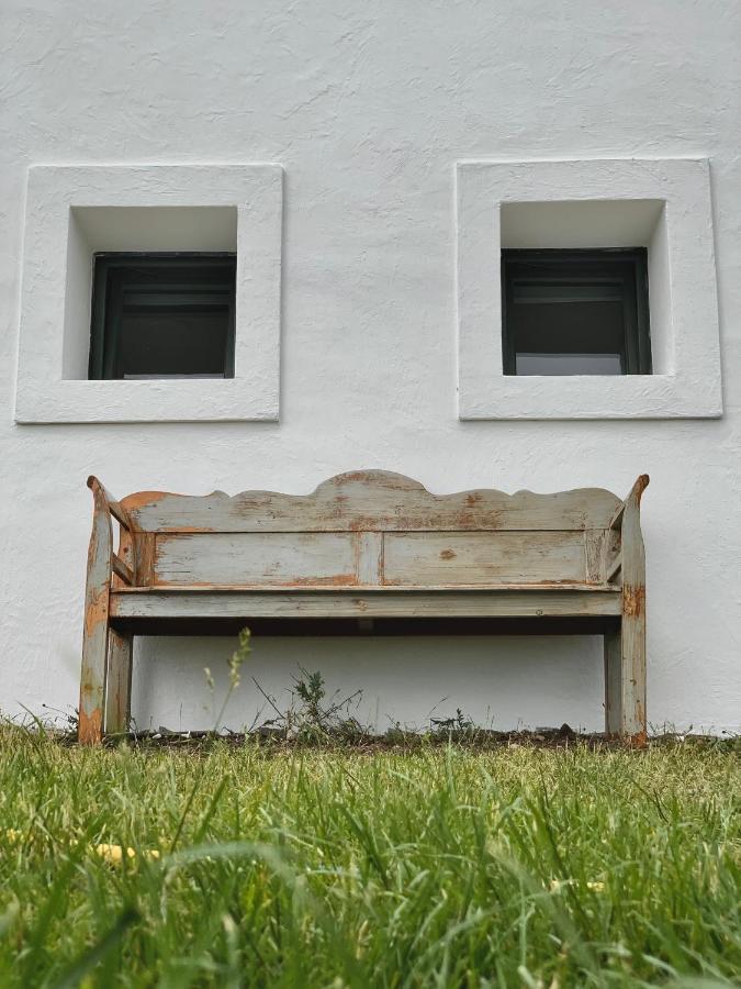 Kis Vulkán Mencshely Esterno foto